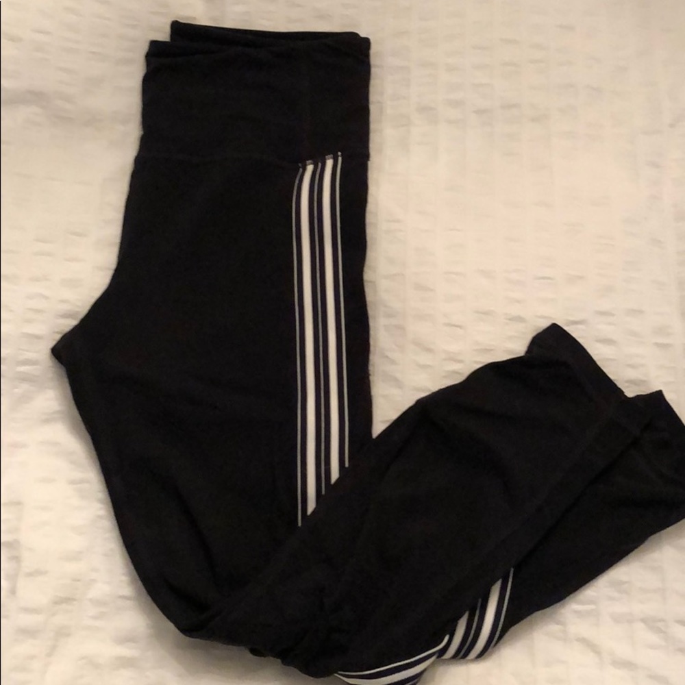 Athleta tights w/stripe and mesh detail
